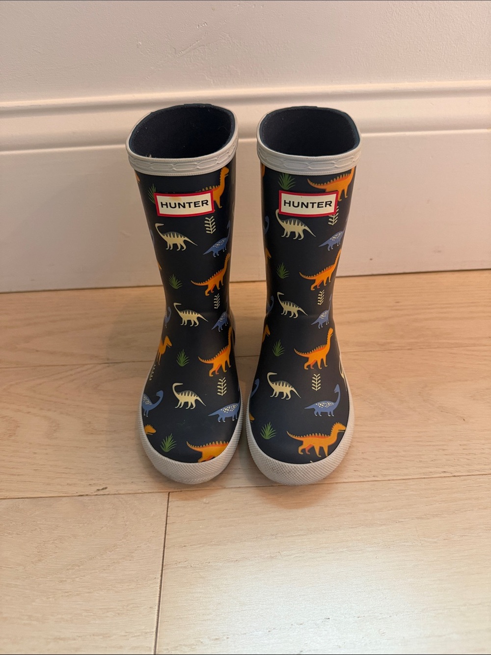 Hunter Kids Navy Dinosaur Rainboots size 10